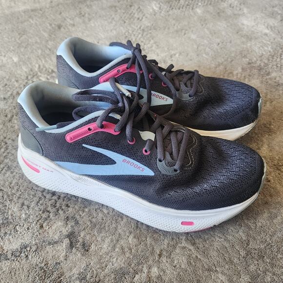 Brooks Ghost Max Women 8.5 D Athletic Black Wide Running Shoes 1203951D082 Flaw - Picture 1 of 13